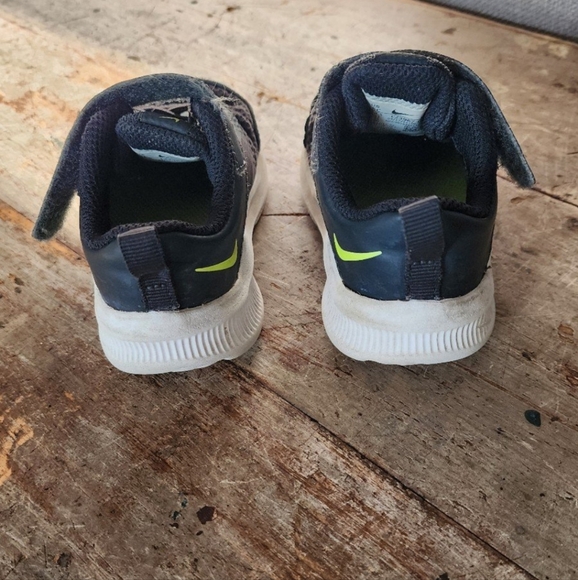 Nike 5C Toddler Star Runner Tennis Shoe - Picture 3 of 8